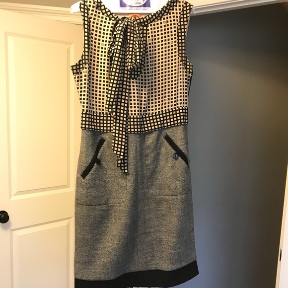 Tory Burch Dresses & Skirts - Tory Burch size 4 tweed black and white dress